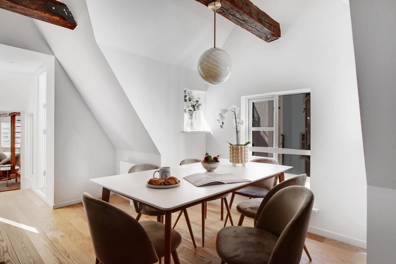 Sanders Regent - Inviting One-bedroom Near Square *